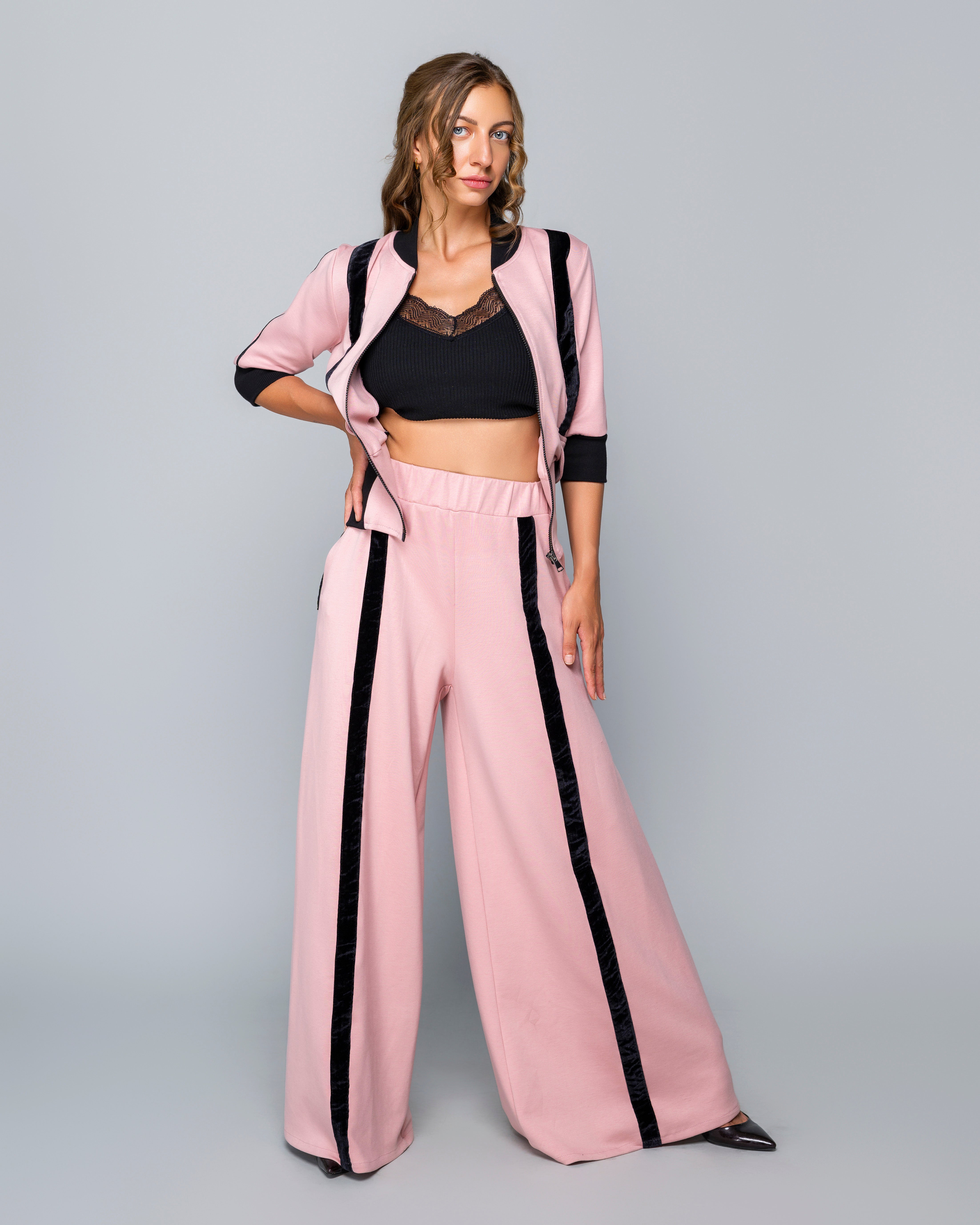 Екип "Power Rhythm Pink"